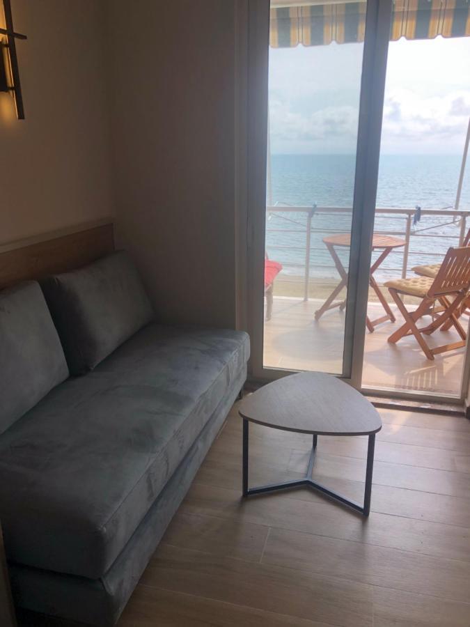 Bellavista Apartment ドゥラス エクステリア 写真