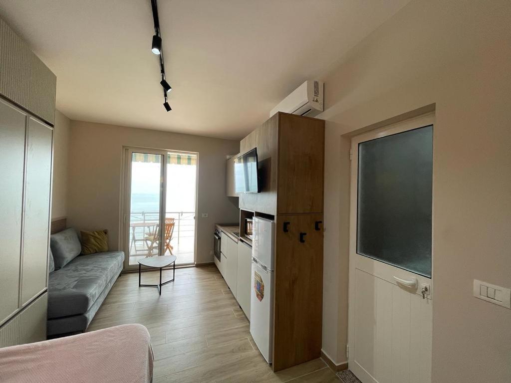 Bellavista Apartment ドゥラス エクステリア 写真